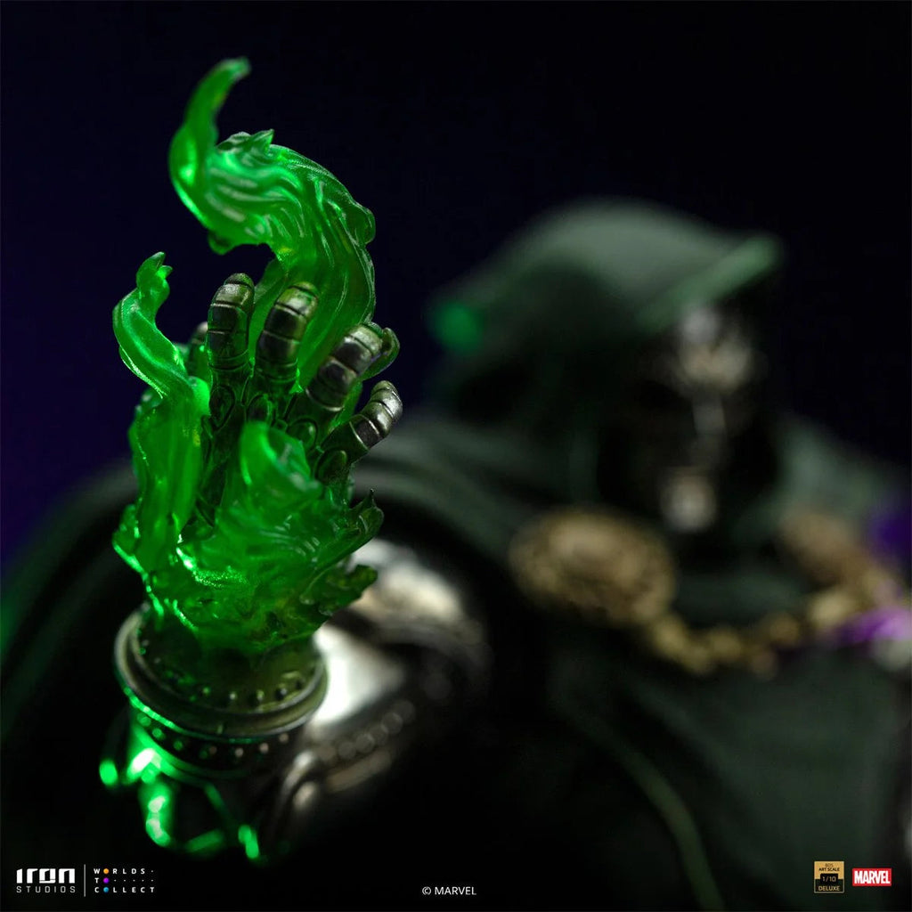 Iron Studios - Infinity Gauntlet Doctor Doom Deluxe 1:10th Art Scale Premium Statue