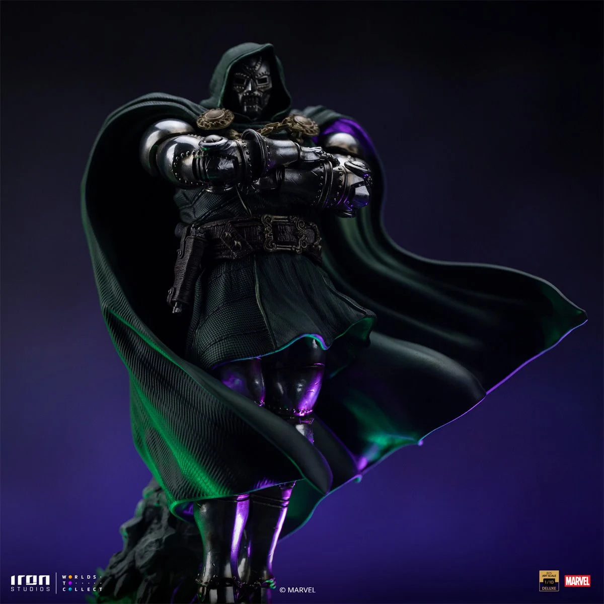 Iron Studios - Infinity Gauntlet Doctor Doom Deluxe 1:10th Art Scale Premium Statue