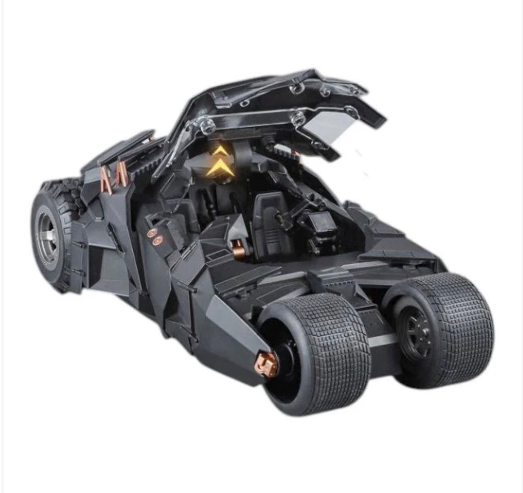 QY Toys The Dark Knight Trilogy: Batman Tumbler Batmobile 1:18th Scale Die-Cast Car (with Light + Sound + Mist Effects)