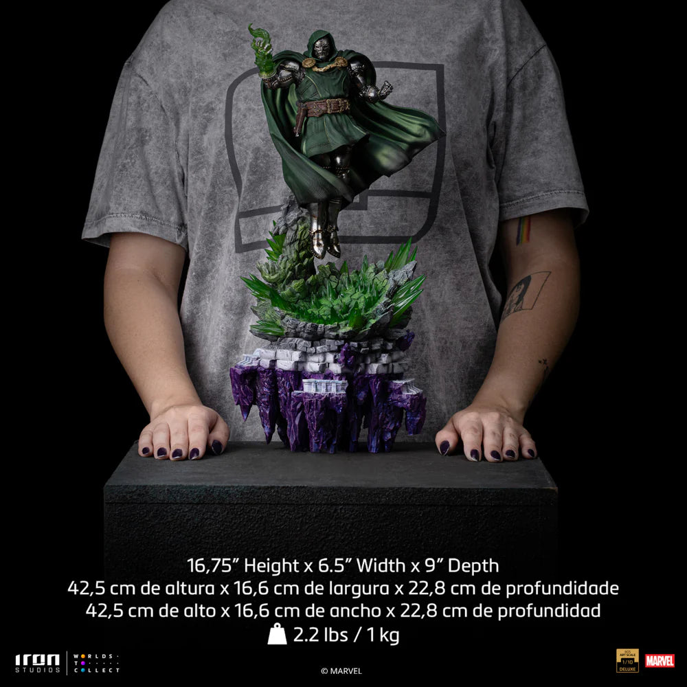 Iron Studios - Infinity Gauntlet Doctor Doom Deluxe 1:10th Art Scale Premium Statue