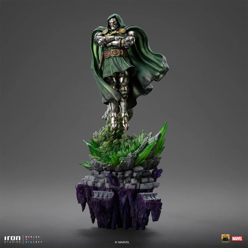 Iron Studios - Infinity Gauntlet Doctor Doom Deluxe 1:10th Art Scale Premium Statue